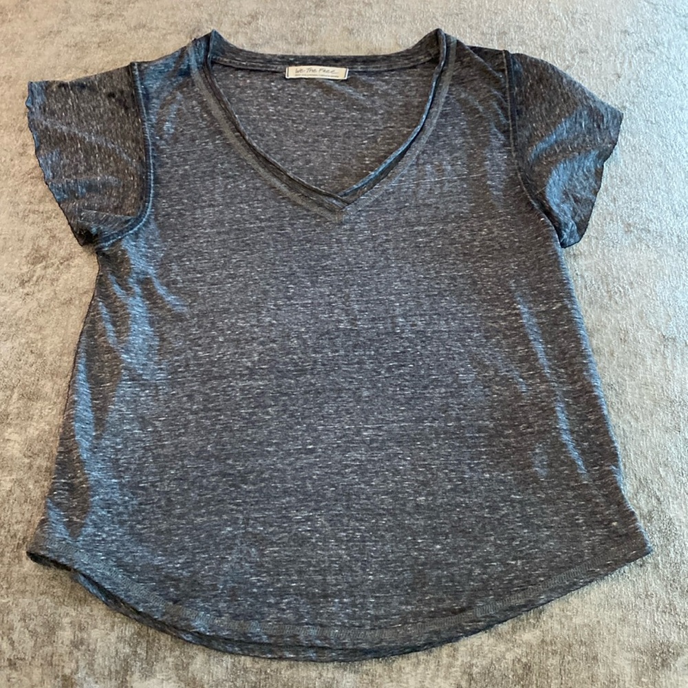 We The Free Heathered Charcoal V-Neck Short Sleeve Tee